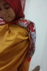 Nonton Film Gadis Melayu Jilbab Merah Sub Indo