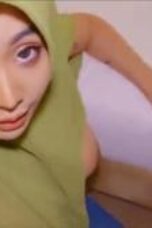 Nonton Film Tante Hijab Hijau Menggoda Sub Indo